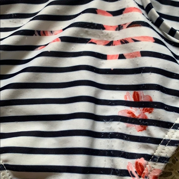 L space one piece - Picture 3 of 4